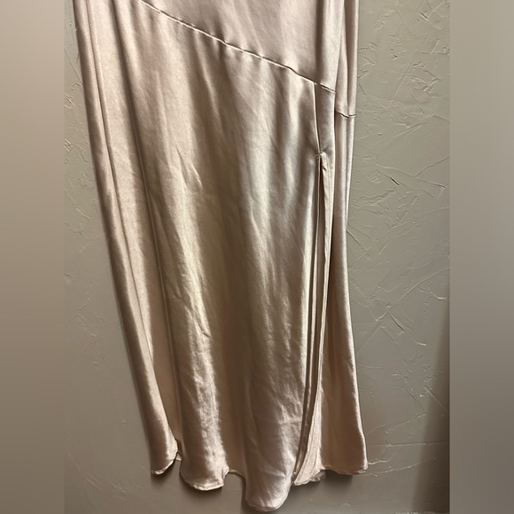 Selfie Leslie Well Versed Pleated Bust Front Split Dress - Champagne, medium - Picture 5 of 13